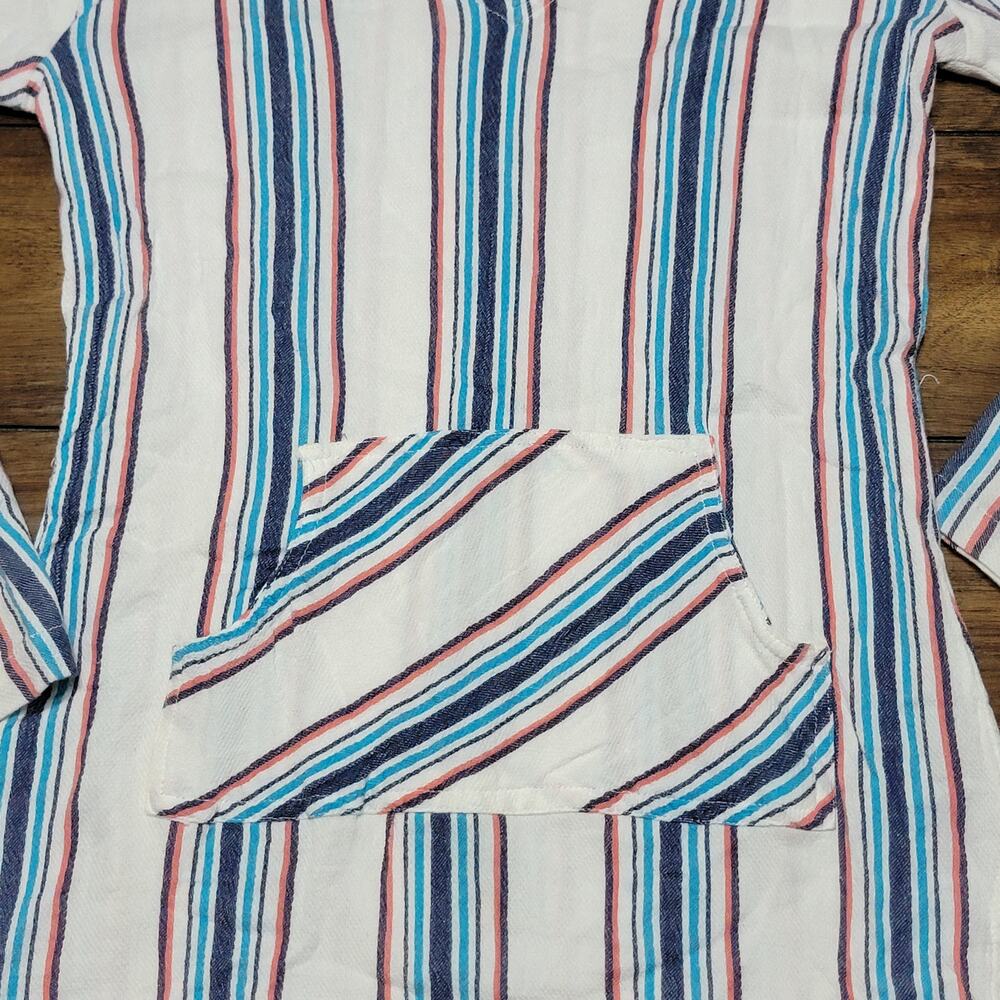 Buc-ee's LS Beachy Striped Hooded Shirt w/ Front Pocket - Size Small - Picture 3 of 5